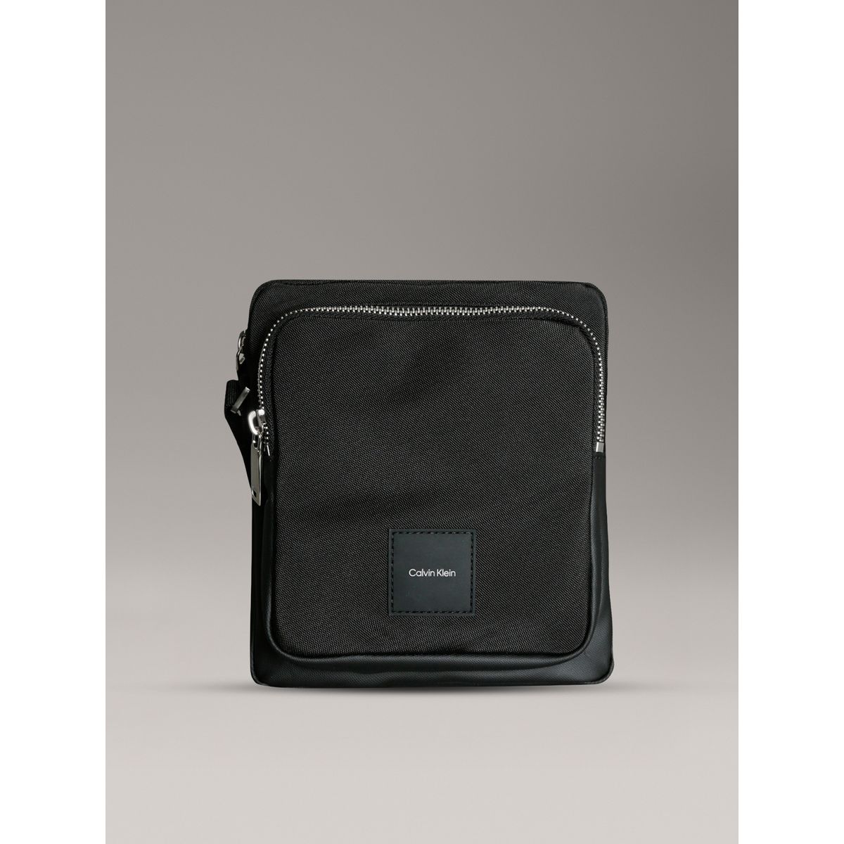 CALVIN KLEIN - Bolso Bandolera Utility Negro Calvin Klein
