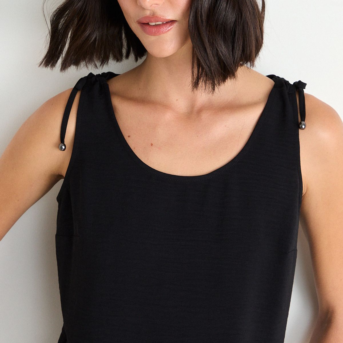 ASH - Blusa Lisa Sin Mangas Mujer Negro Ash