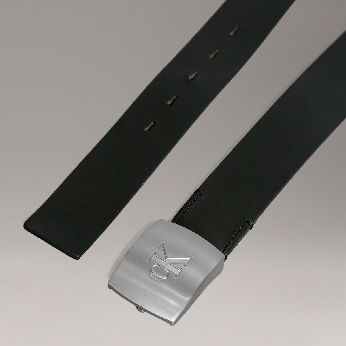 CALVIN KLEIN - Cinturón con Hebilla con Monograma Negro Calvin Klein