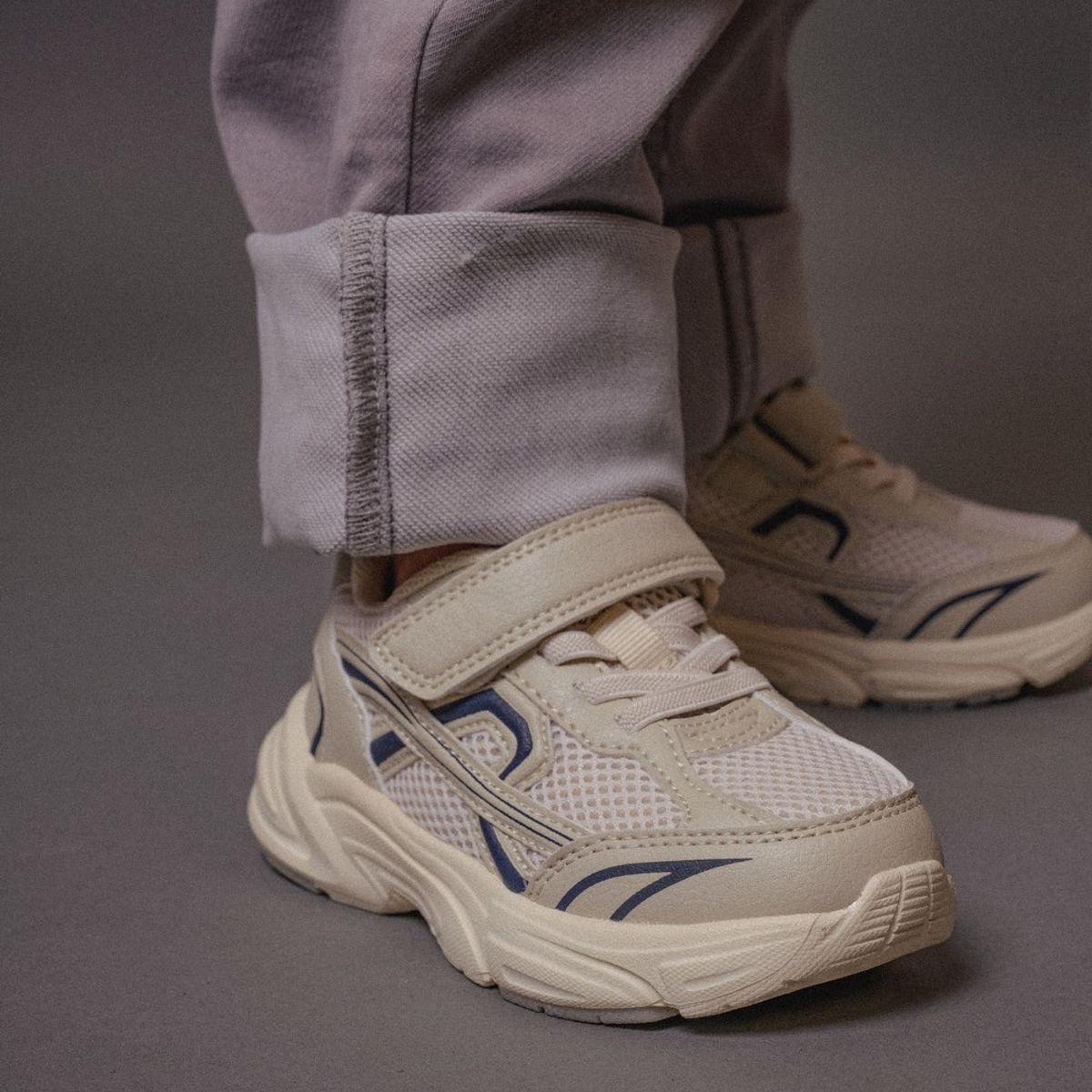 COLLOKY - Zapatilla Beige Niño 7379