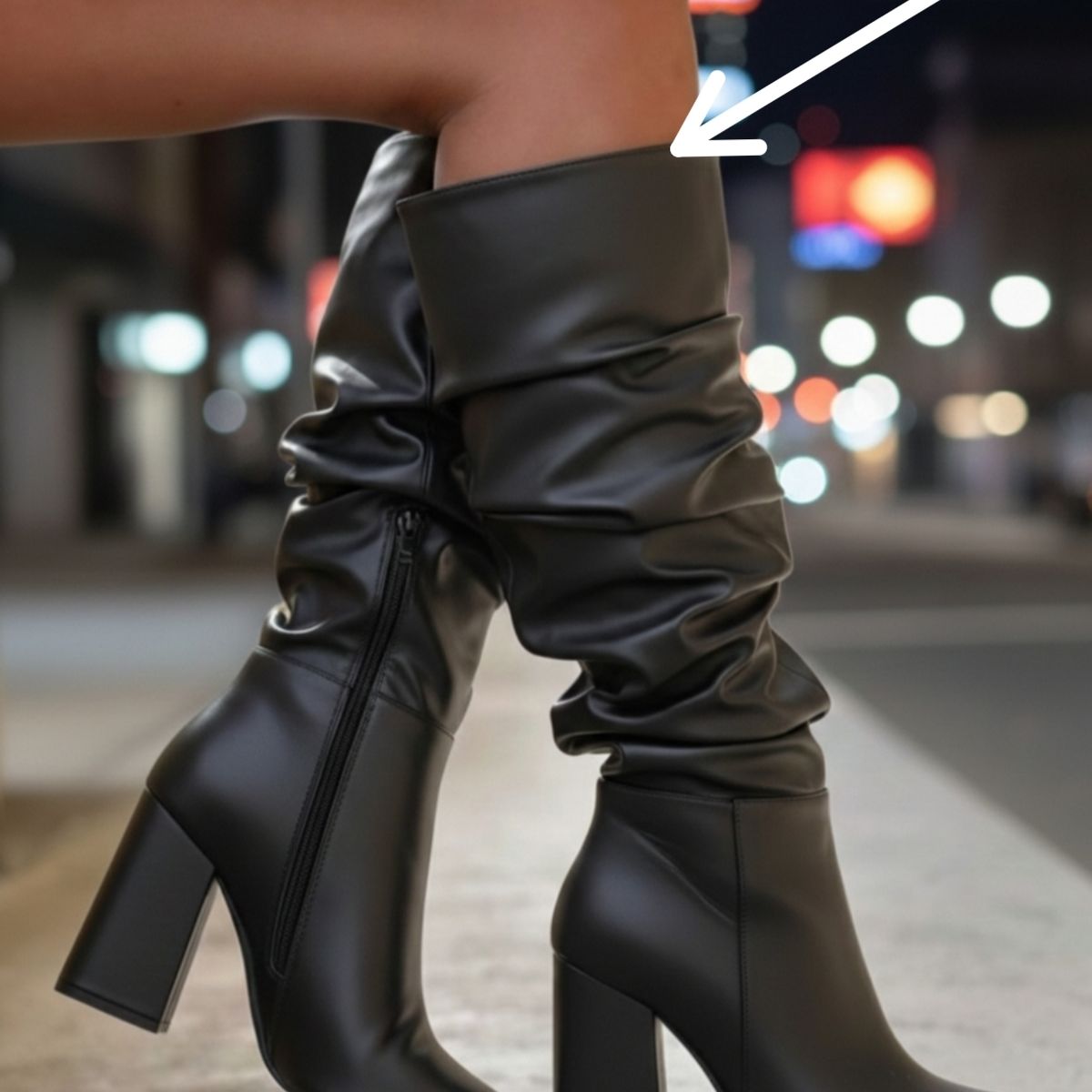 SNOOPY - Bota Negra Para Mujer Taco Alto en eco cuero M568. Horma Pequeña
