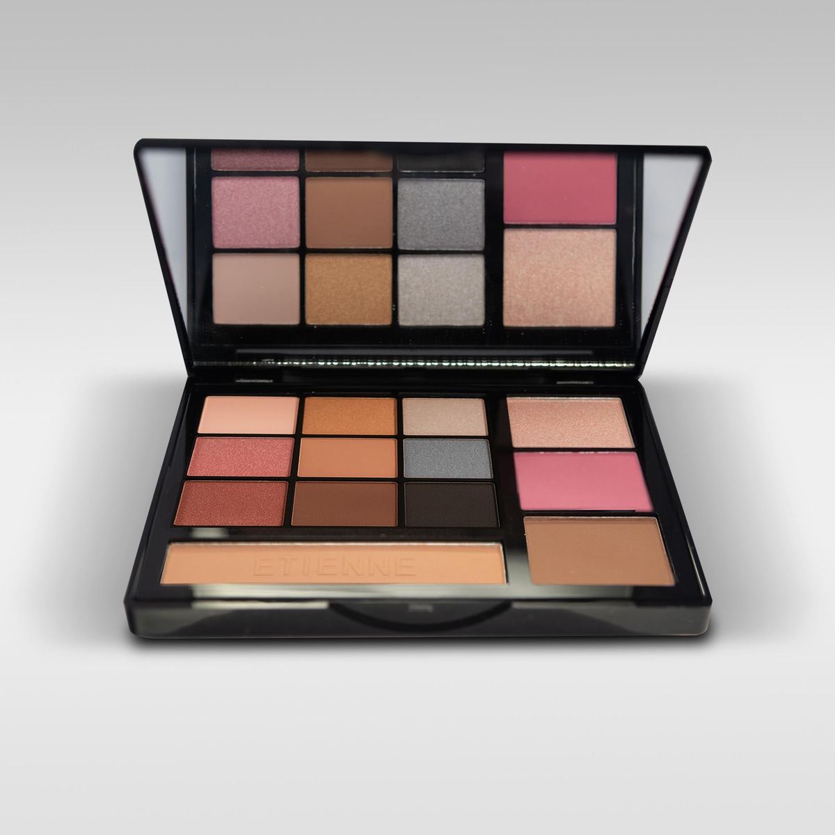 ETIENNE - Set de Maquillaje All In One Essential