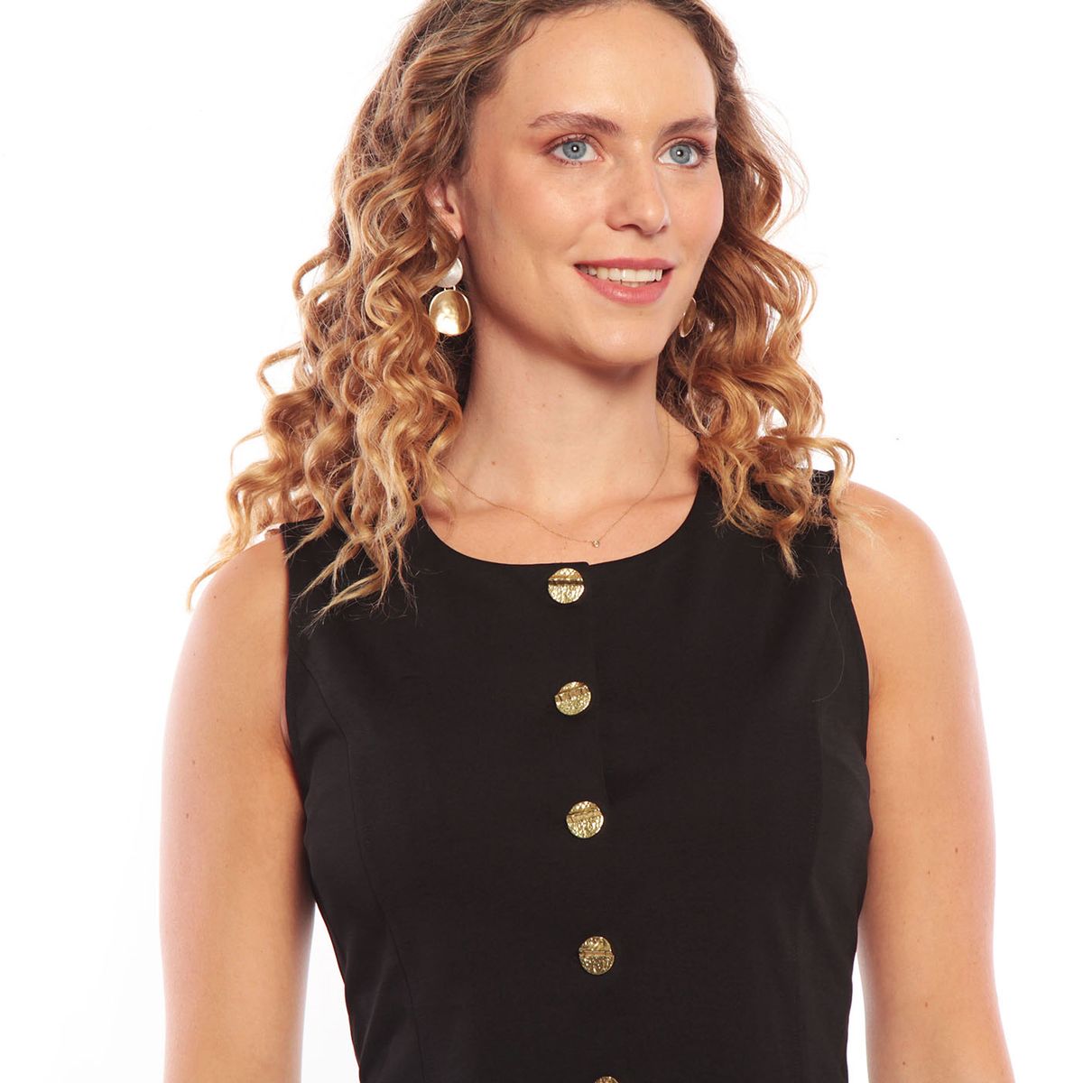 WADOS - VEST ESCOTE REDONDO Y BOTONES DORADO