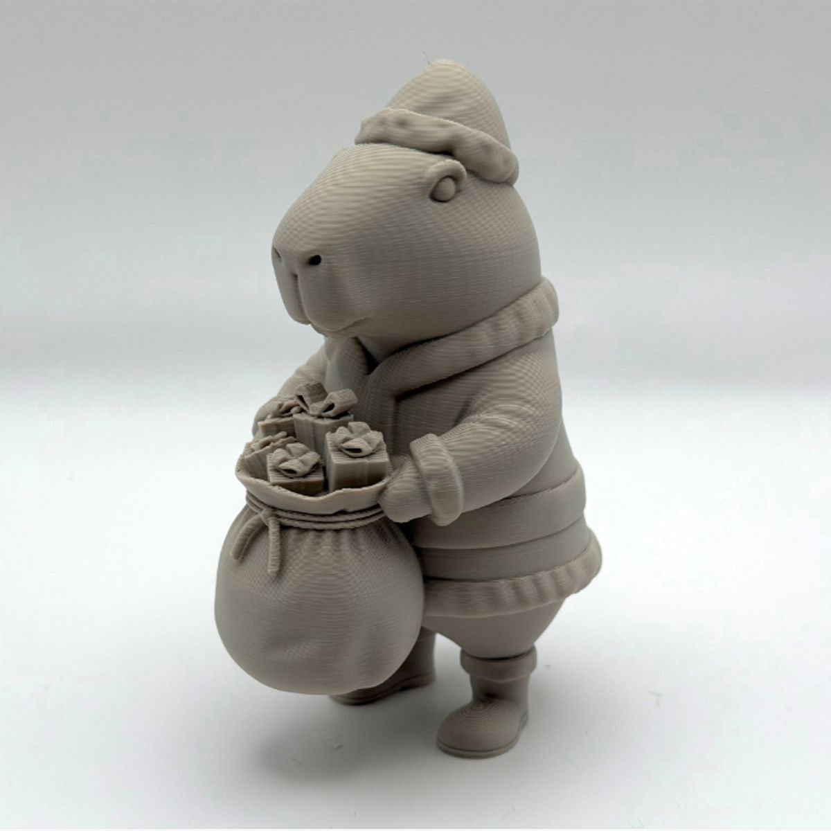 GENERICO - Adorno Navideño- Capibara Papá Noel