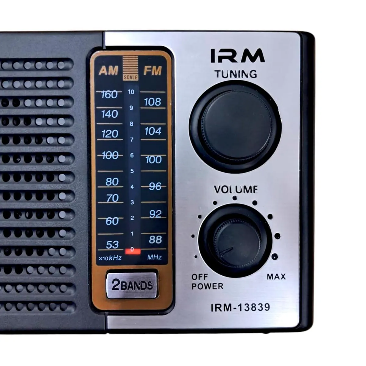 GEN - Radio Vintage Recargable Panel Solar USB FM AM Portatil