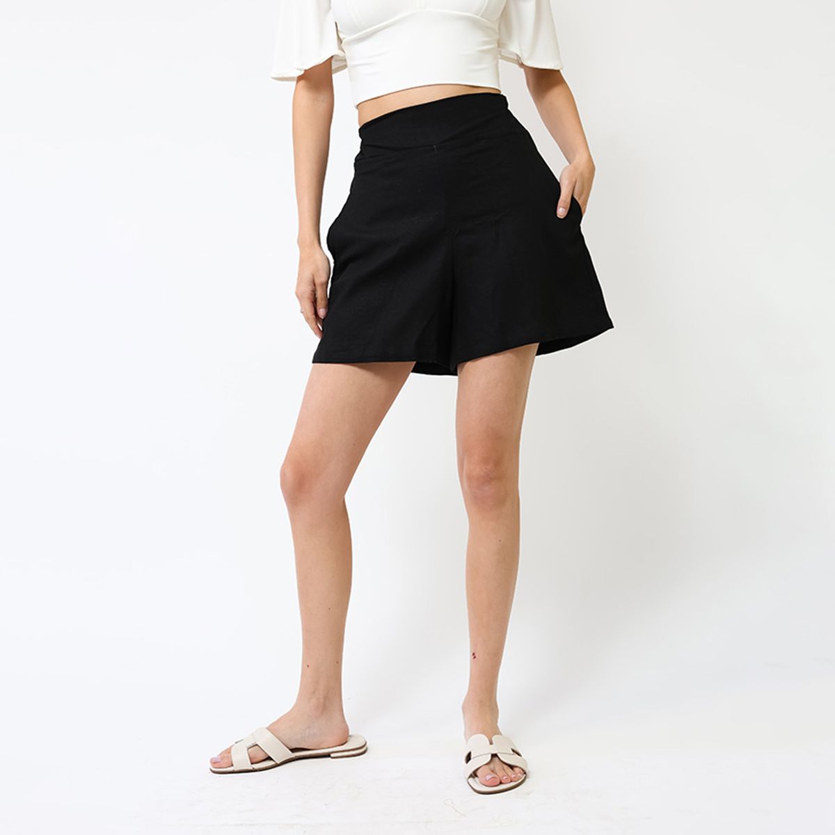 NATALIA SEGUEL - Short Negro Lino  Natalia Seguel