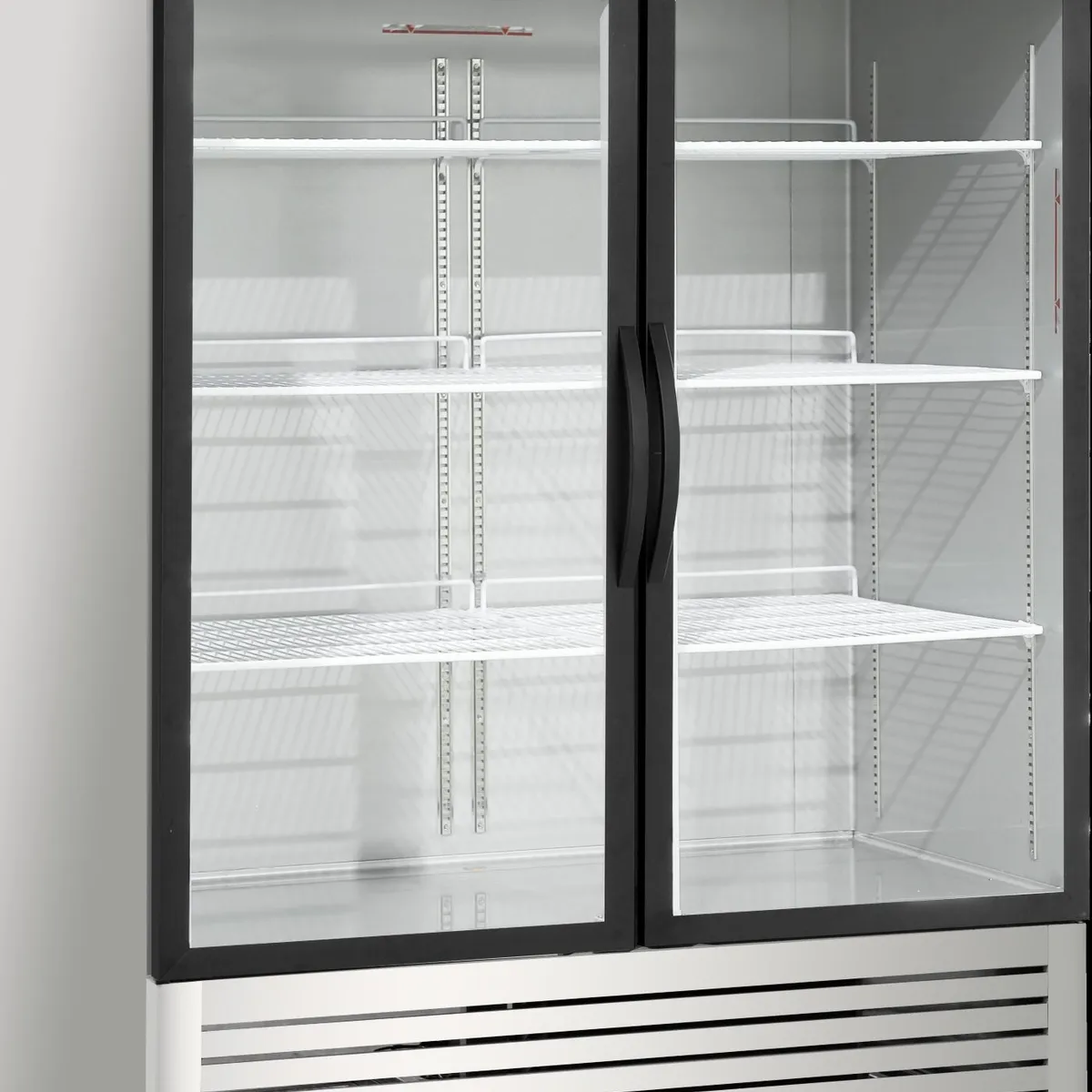 Congelador / Freezer 2 Ptas Vidrio Turbo Cooling Bozzo, marca BOZZO - Foto Principal