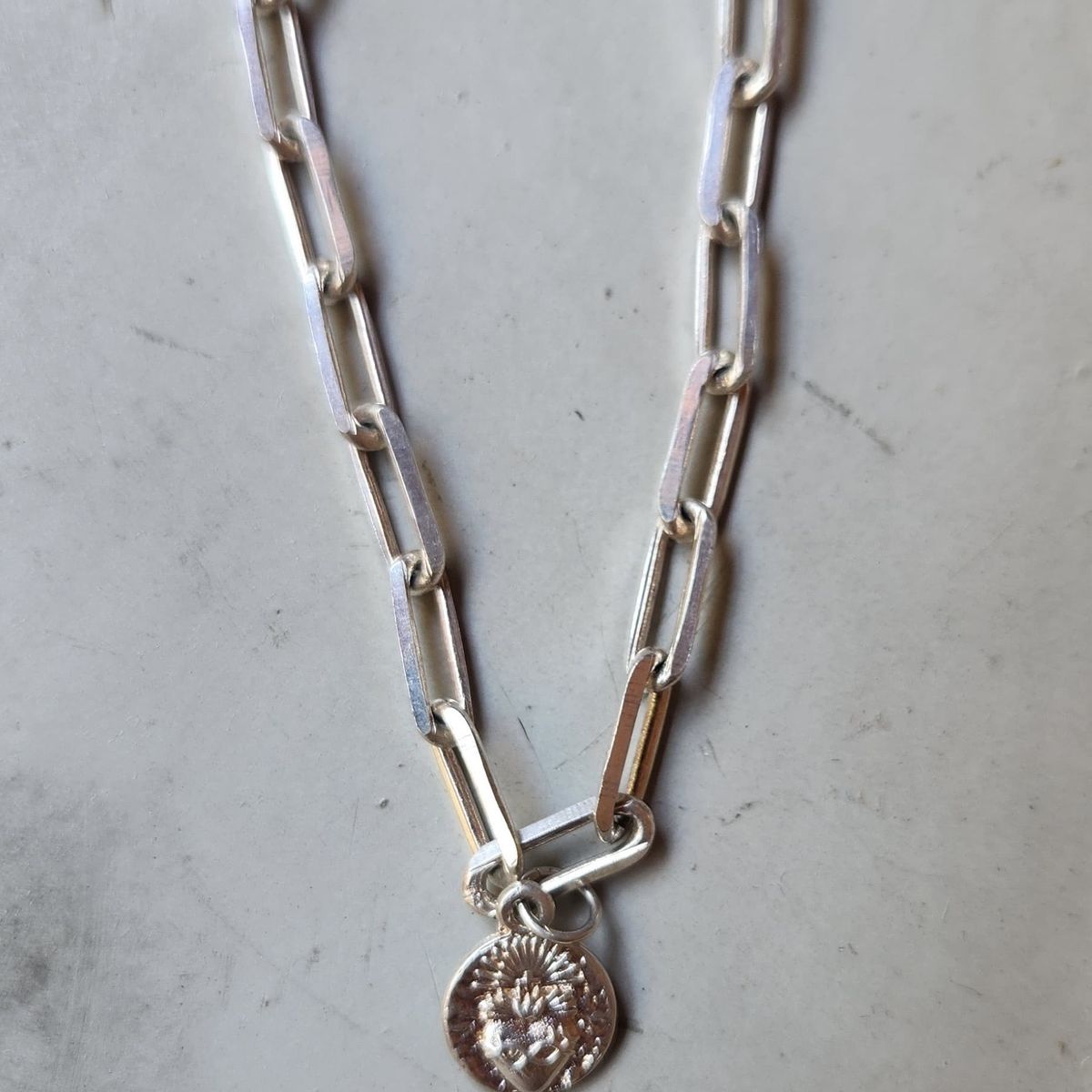 JOYAS VALDES GARCIA - Pulsera eslabones con medalla detente