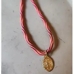 JOYAS VALDES GARCIA - Pulsera tejida de hilo con medalla Virgen de los Rayos