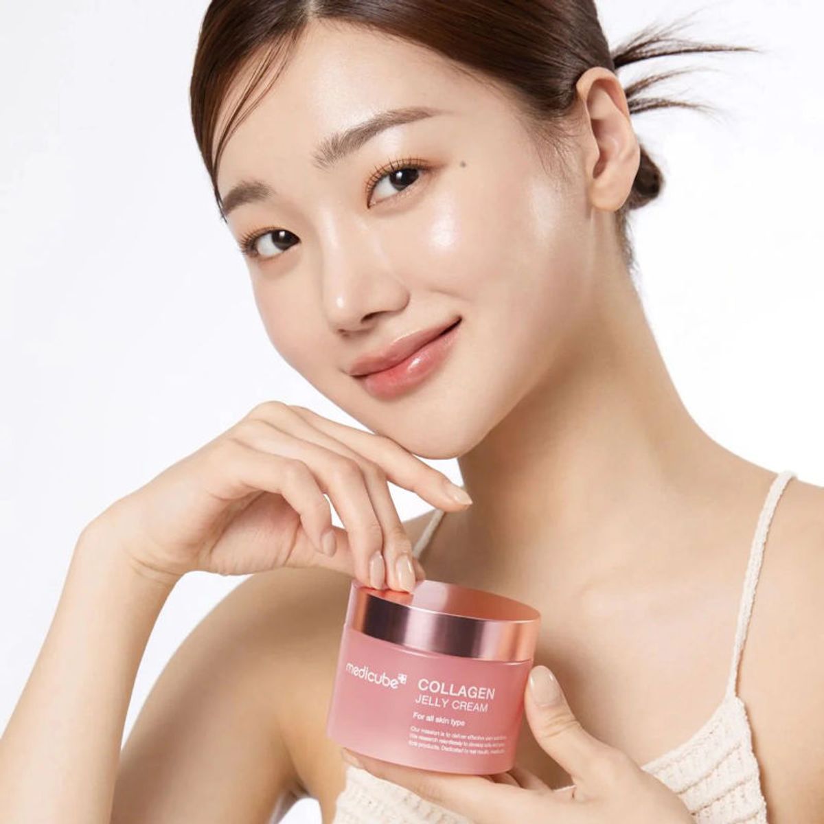 MEDICUBE - Crema Facial Coreana Hidratante Reafirmante 110ml