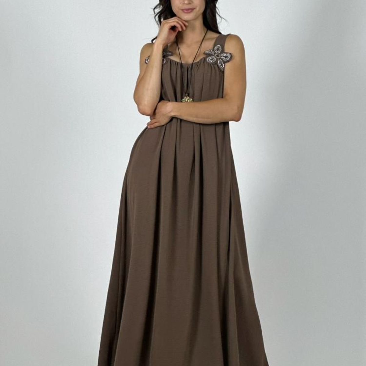 ENIGMATICA BOUTIQUE - Vestido Crepé Tirantes Con Flores Brillantes