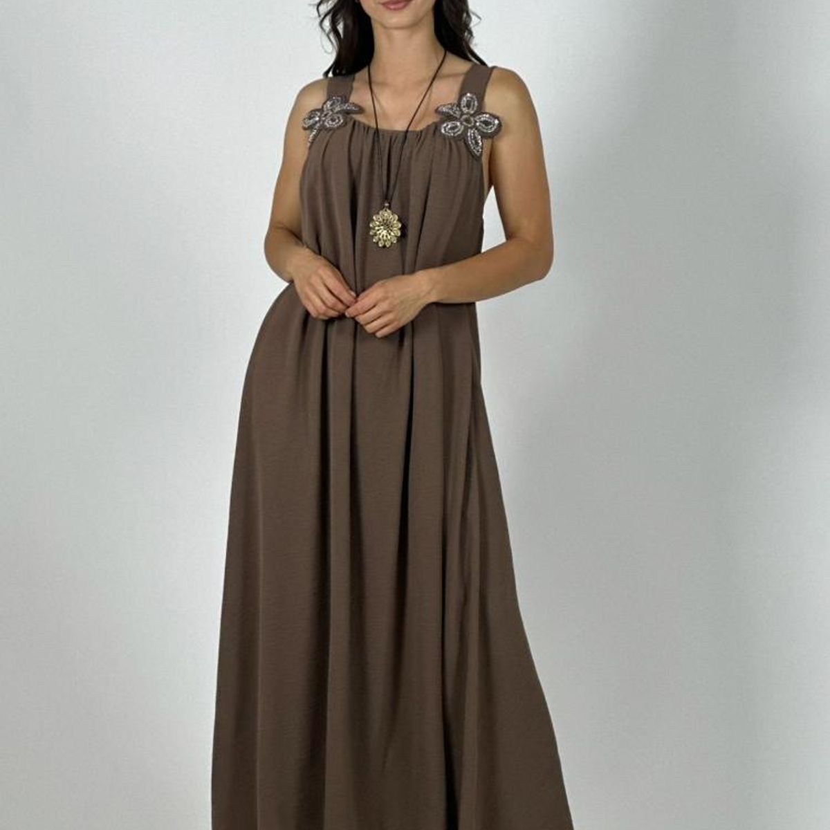 ENIGMATICA BOUTIQUE - Vestido Crepé Tirantes Con Flores Brillantes