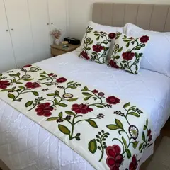 TODOHOGAR SANTIAGO DE CHILE - Set de pieceras bordadas floral