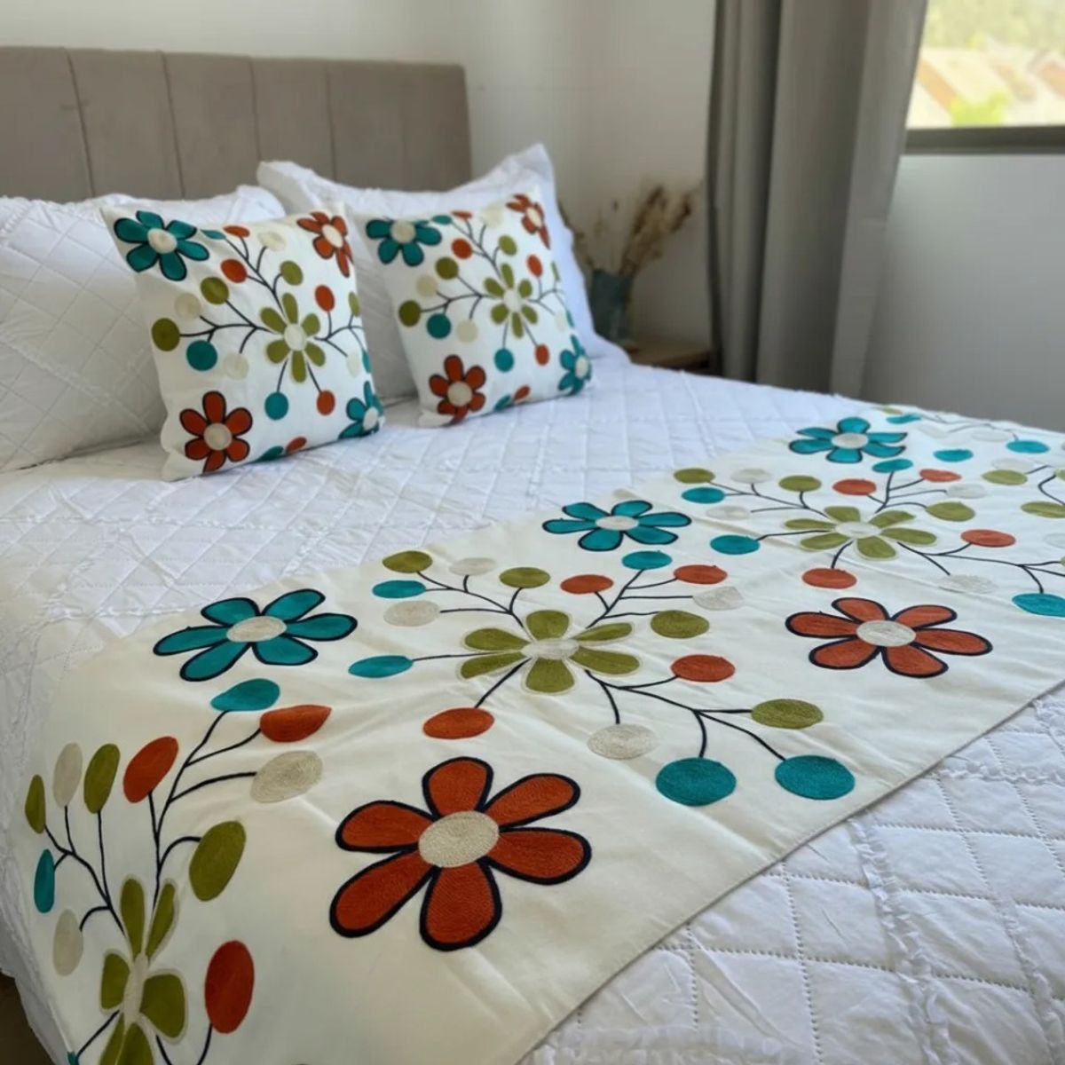 TODOHOGAR SANTIAGO DE CHILE - Set de pieceras bordadas floral multicolor