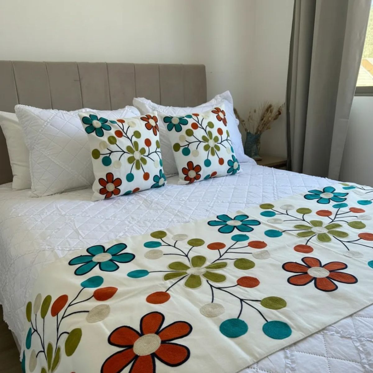 TODOHOGAR SANTIAGO DE CHILE - Set de pieceras bordadas floral multicolor