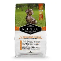 VITALCAN - Nutrique Toy & mini young adult dog 3 kg