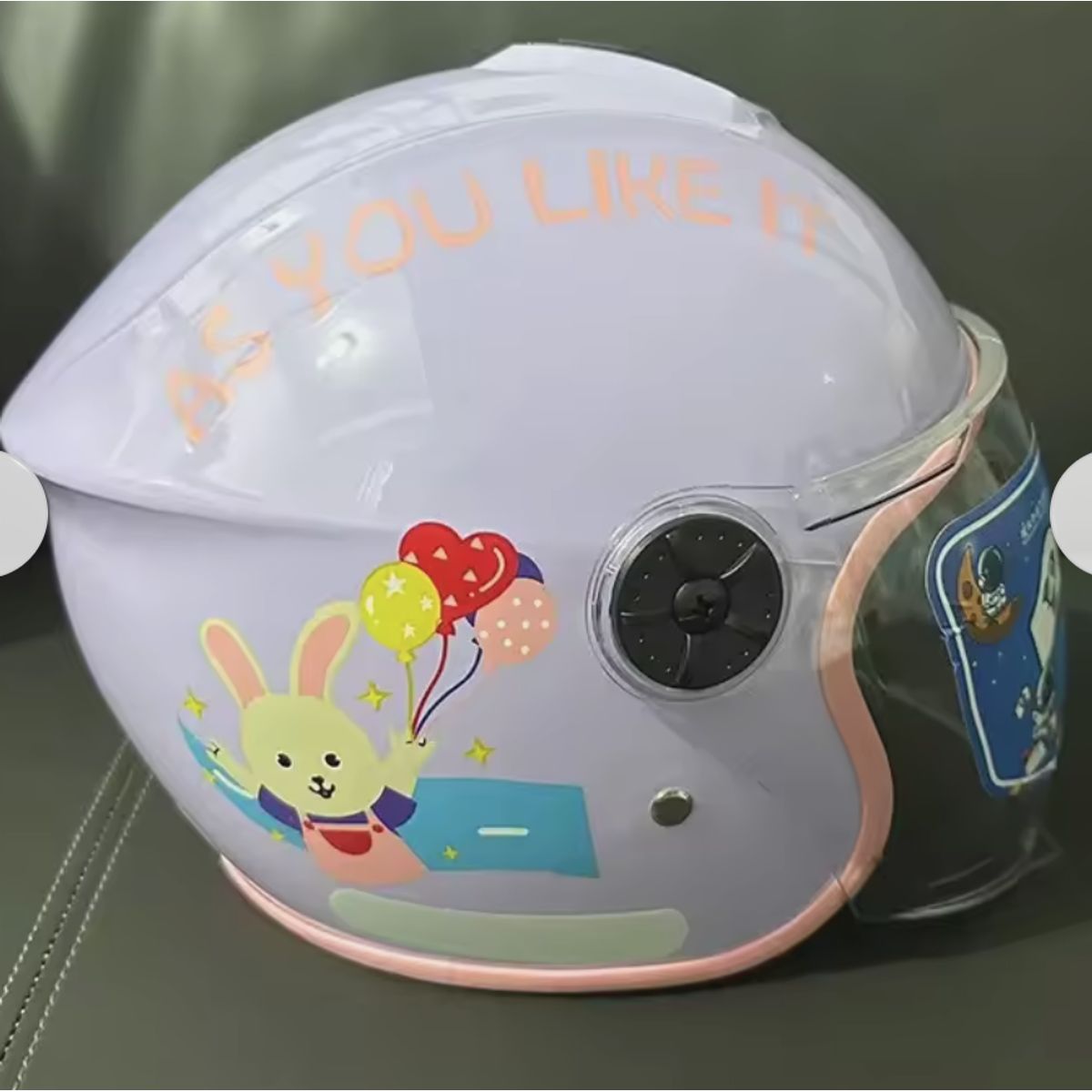 IRM - Casco Abierto Fgn Con Visera Movible Para Niños Lavanda Conejo Brillante S