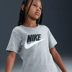 NIKE - Polera Sportswear Negro Niños