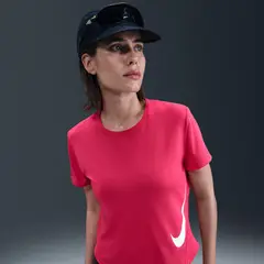 NIKE - Polera Tempo Swoosh Run Rojo Mujer