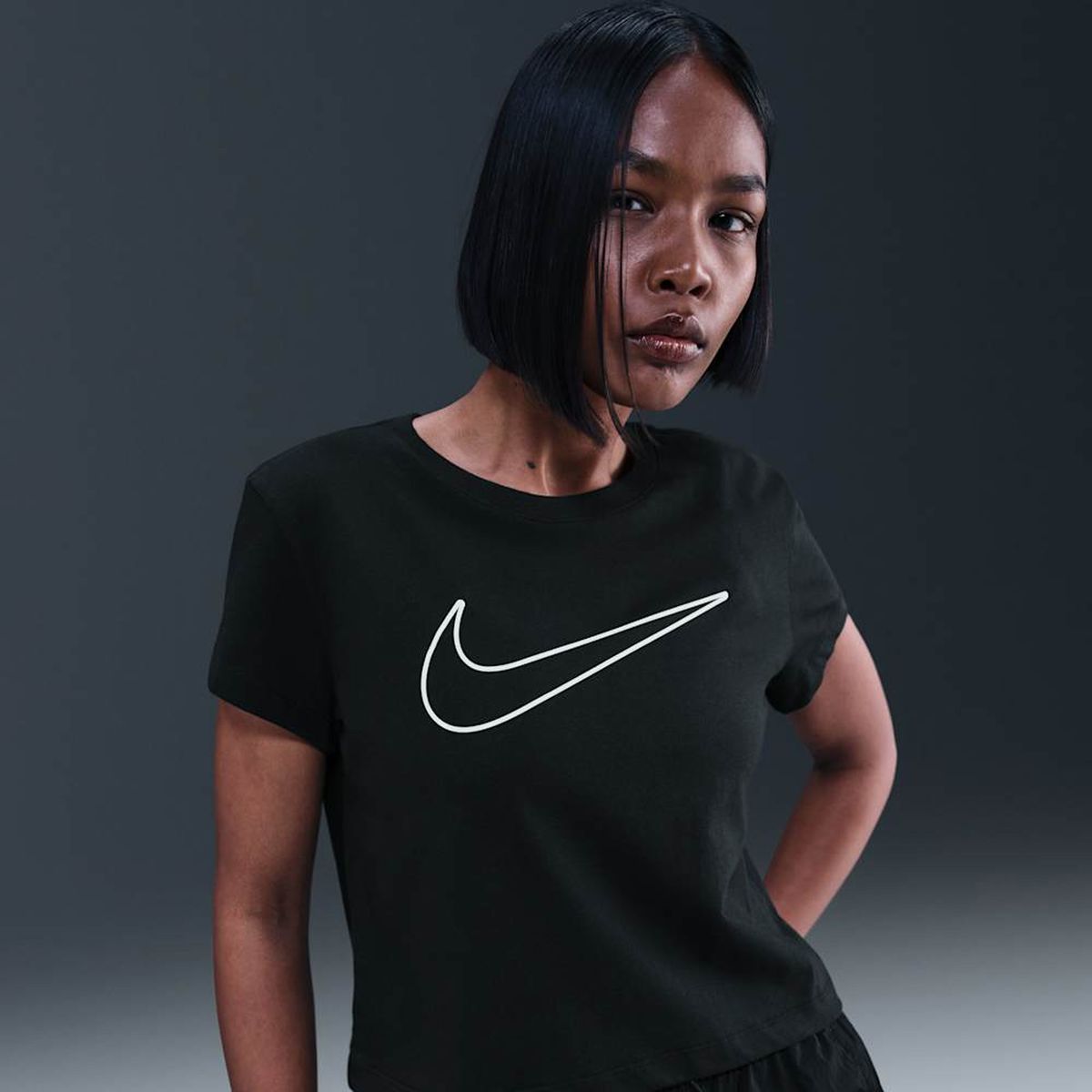 NIKE - Polera Nike Sportswear Negro Mujer