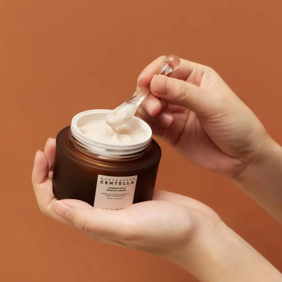 SKIN1004 - Crema Facial Calmante y Reparadora - Madagascar Centella Probio-Cica