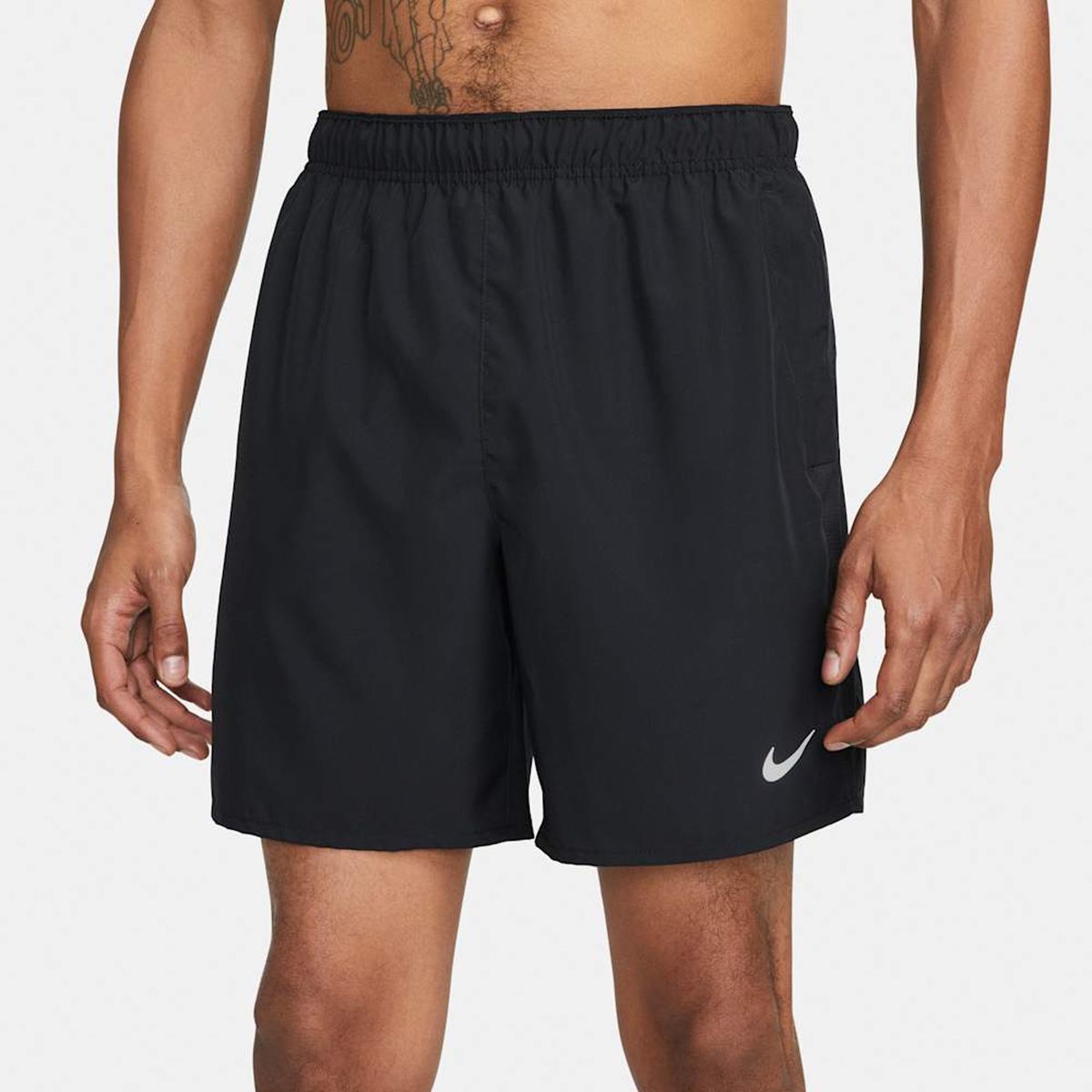 NIKE - Shorts Nike Challenger Negro Hombre