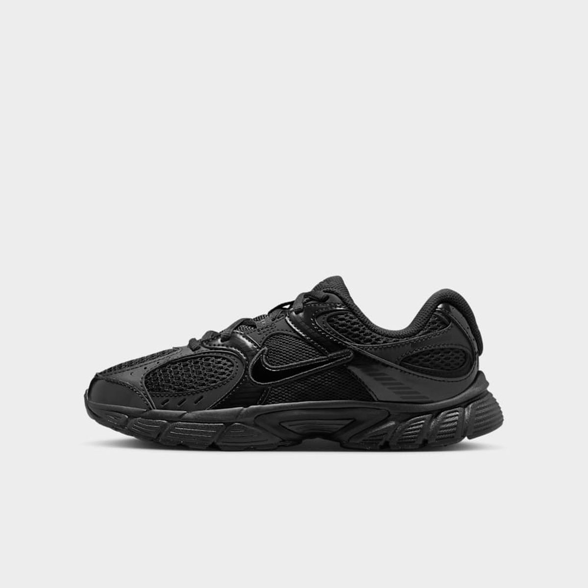 NIKE - Zapatilla Nike V5 RNR Negro Niños