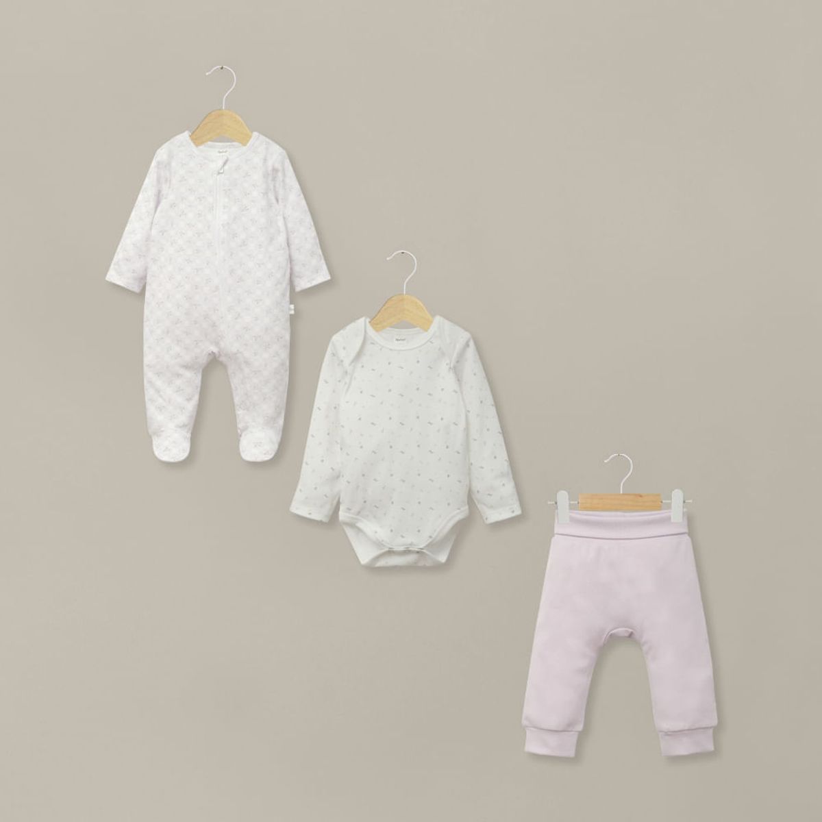 OPALINE - Conjunto 3 piezas osito, body y pantalón lila de bebé niña