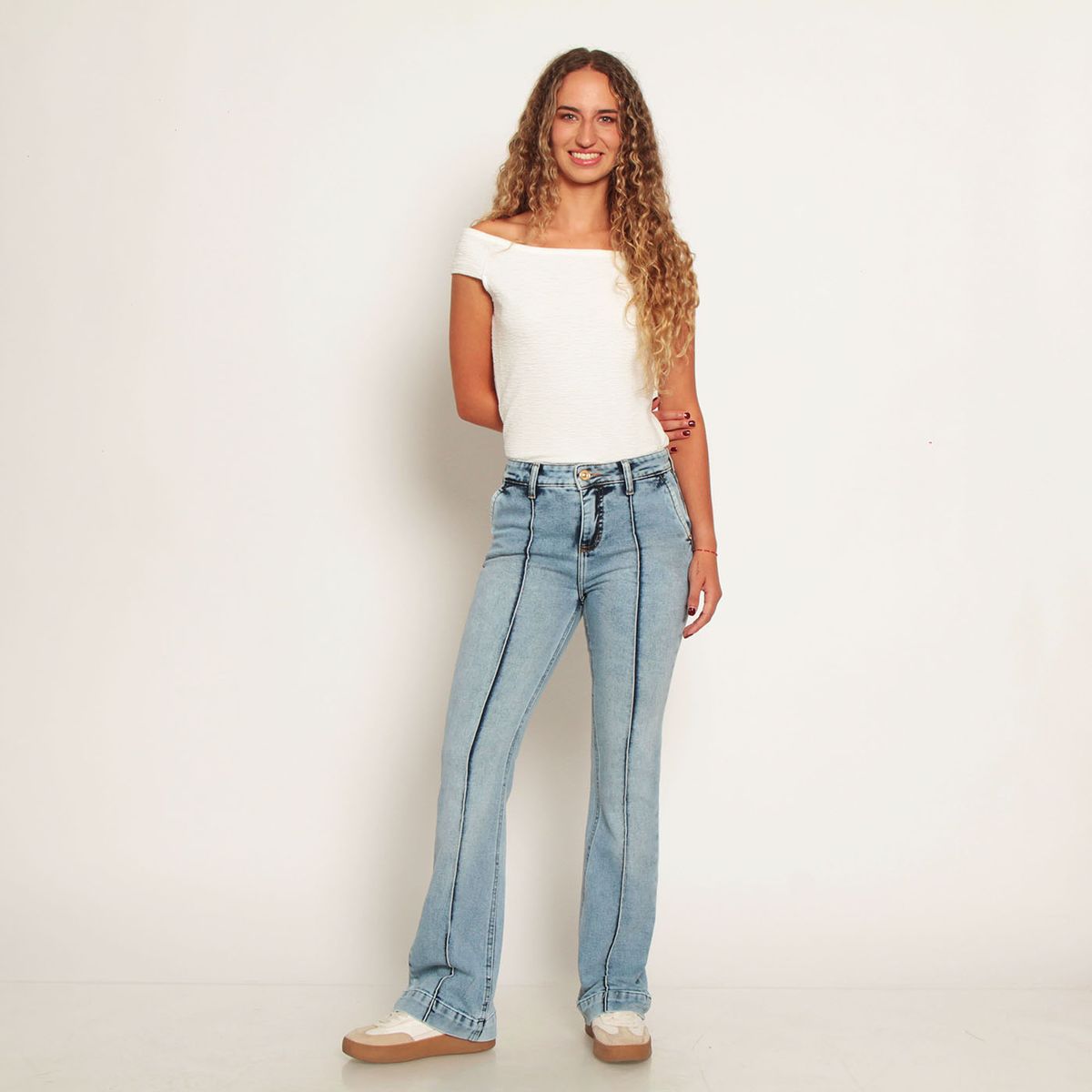WADOS - JEANS MUJER FLARE ALFORZA TIRO ALTO PRETINA BASICA 1 BOTON