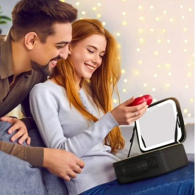 Imagen 2 del producto Cosmetiquero Negro Con Espejo Luz Led Y Compartimentos