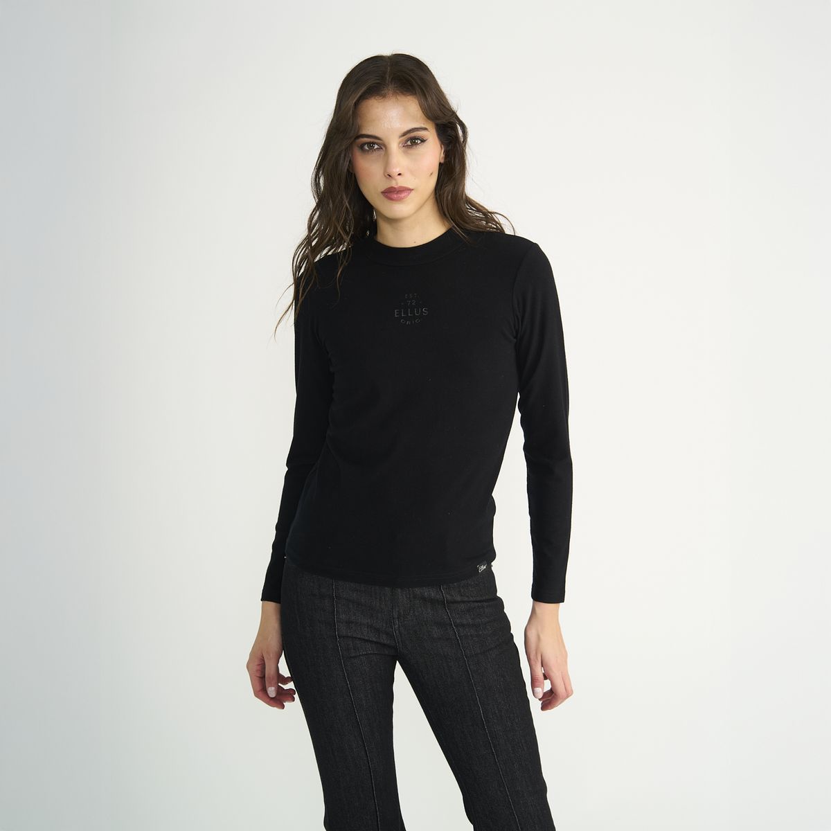 ELLUS - Polera Ellus Mujer Manga Larga Timeless Medio Cuello
