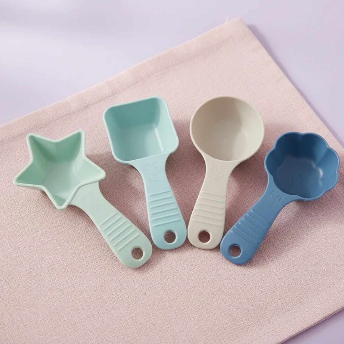 GENERICO - Set 4 Cucharas Medidoras Diseño Repostería Cocina