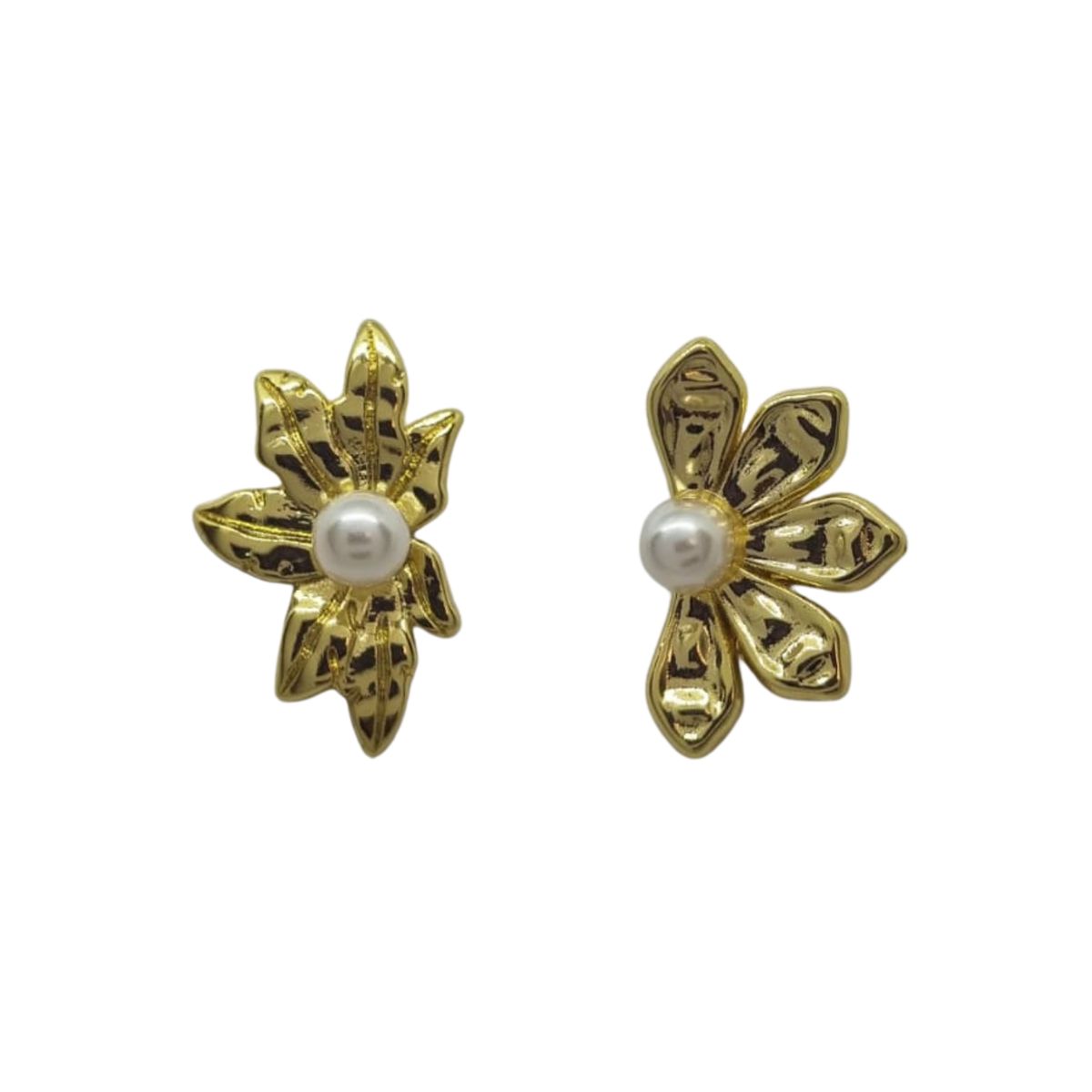 JOYAS LANDEROS - Aros Flor Impares con Perla Enchapados en oro de 18k