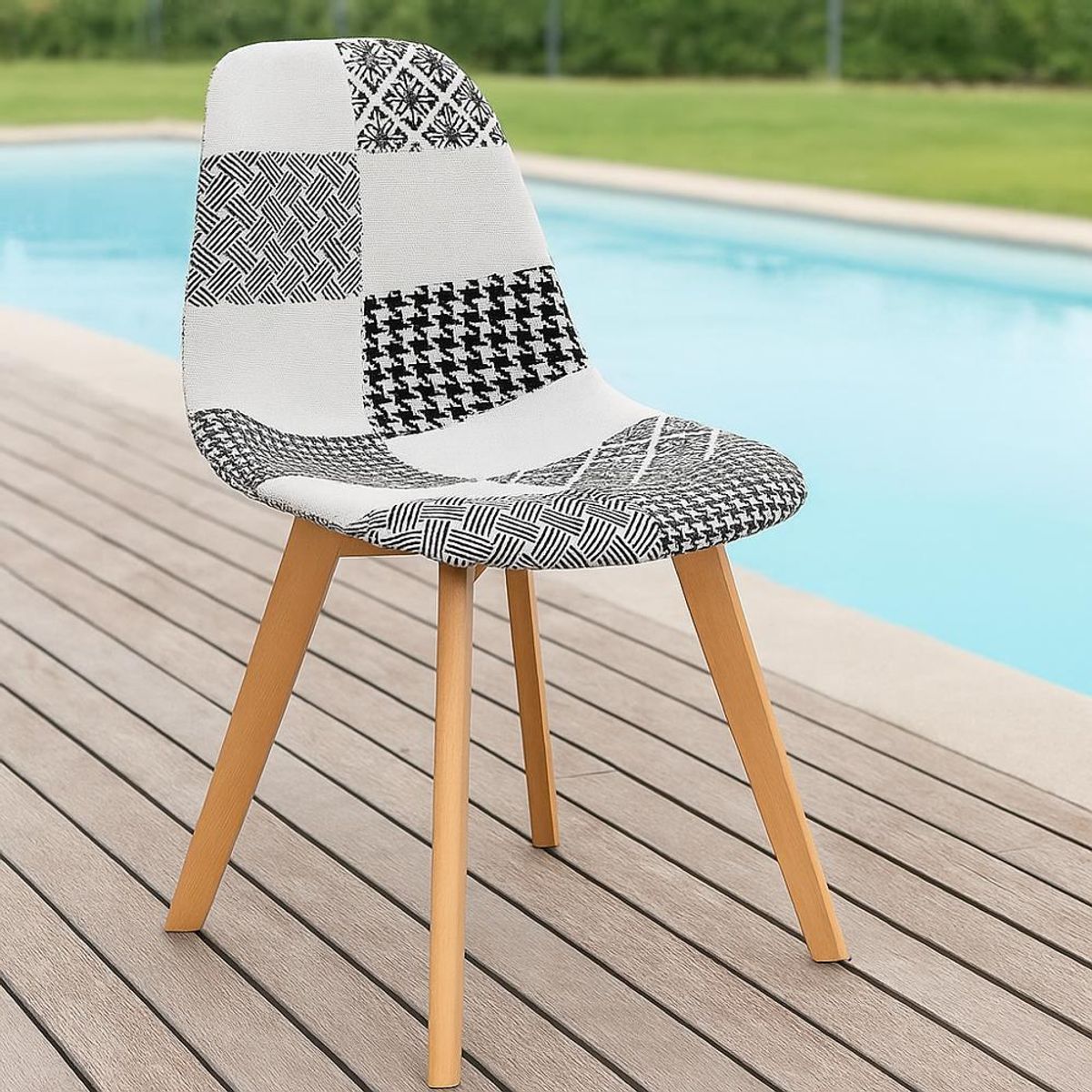 WHITE MARKET - Pack x 4 Silla Eames Patchowork Blanca Negra