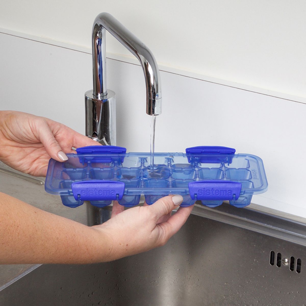 SISTEMA - Cubetera con tapa para 21 hielos - Fabricado en Nueva Zelandia