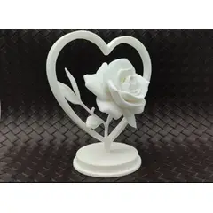 GENERICO - Figura decorativa - Rosa en el corazón San Valentín