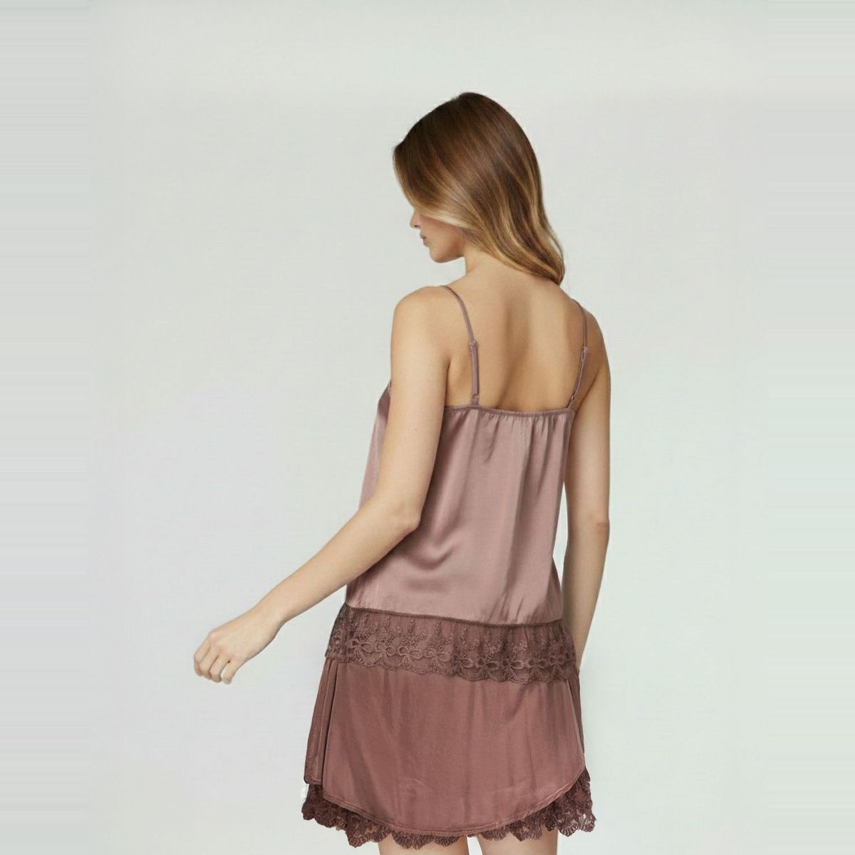 LINEATRE - Top Mujer Giorgia Relaxed fit Escote en V Tirantes Moka Lineatre