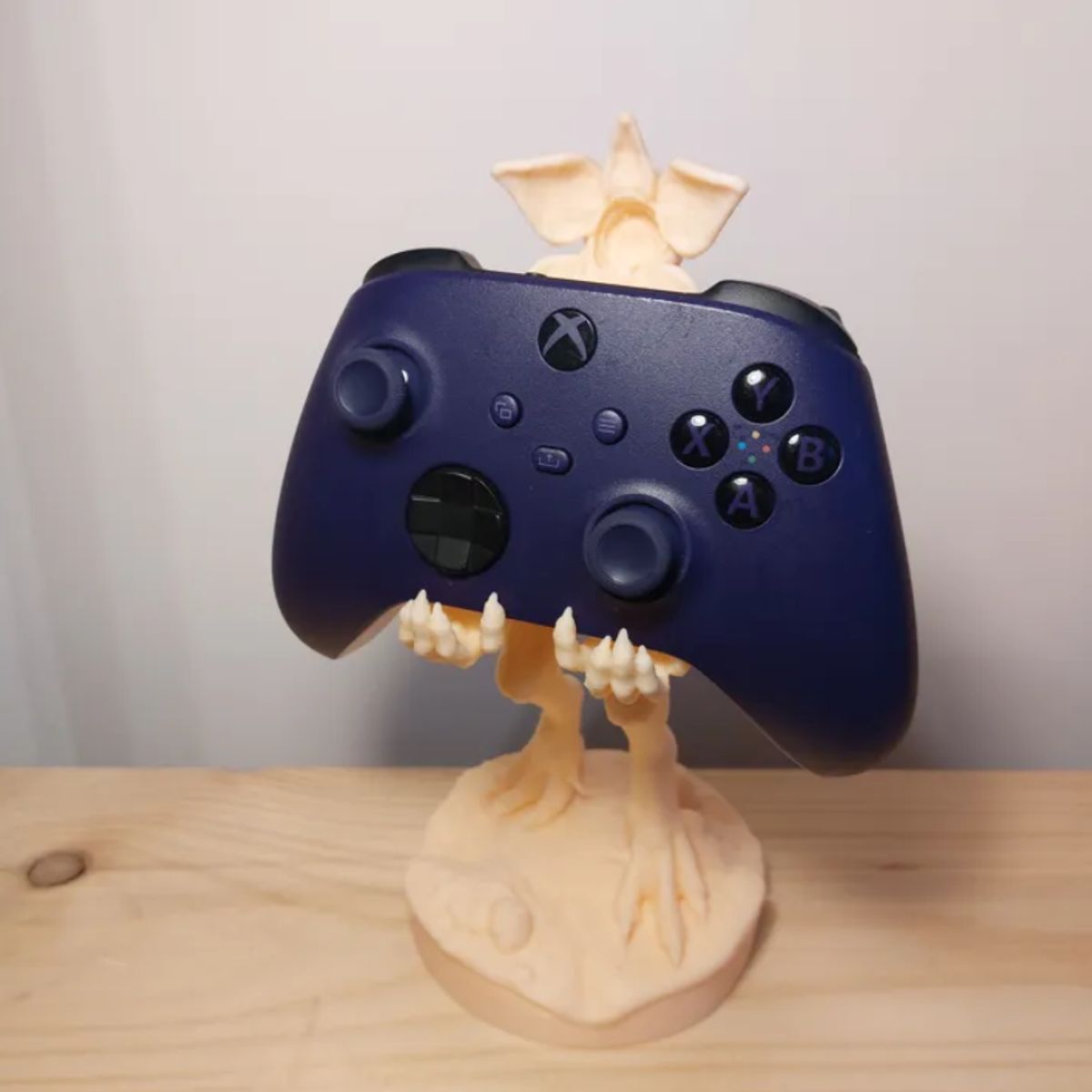 GENERICO - Soporte de teléfono y mando - Demogorgon Stranger Things