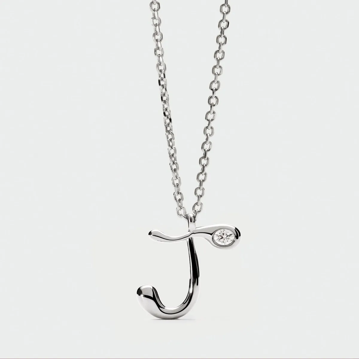 PDPAOLA - Collar de plata con colgante inicial J PDPAOLA