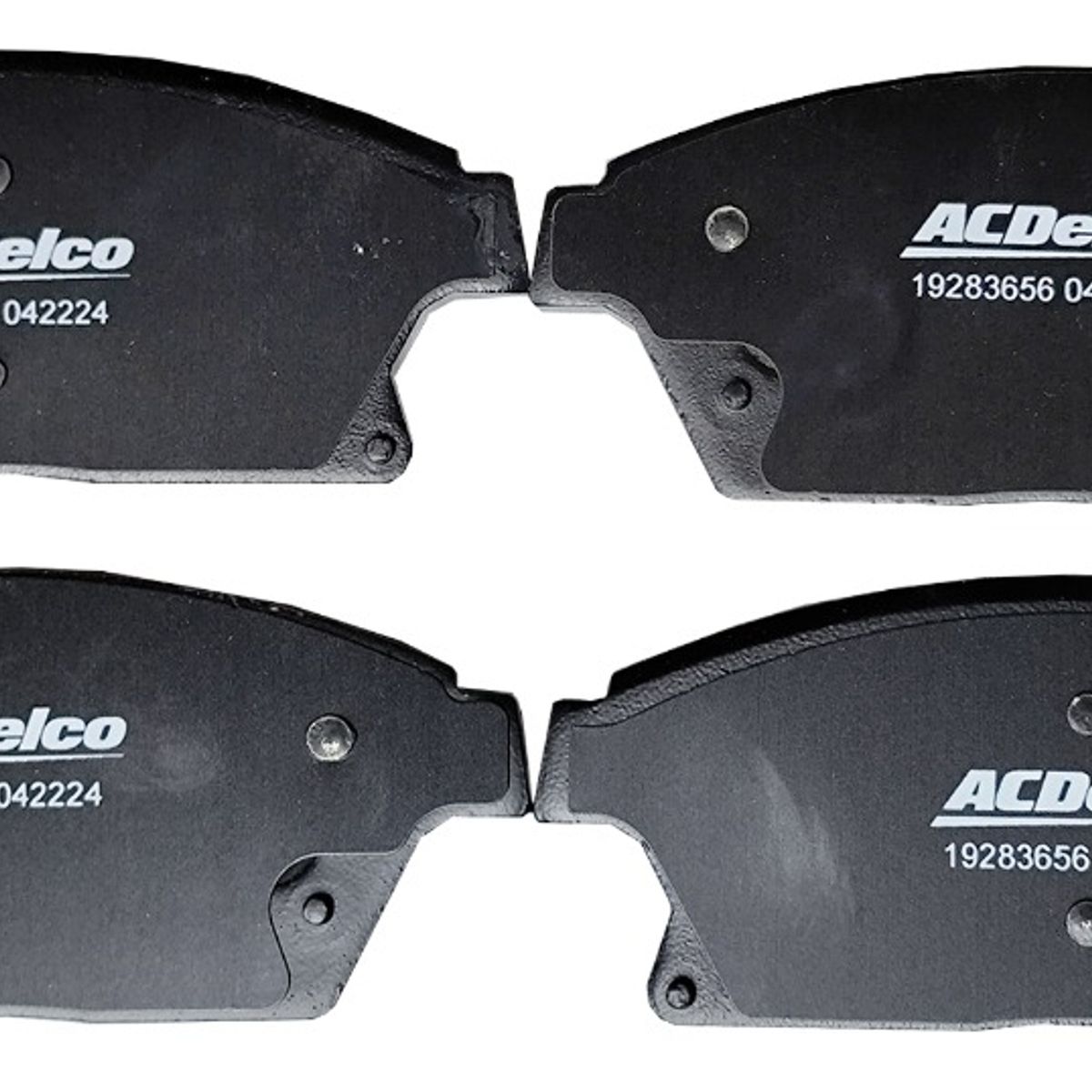 ADELCO - Pastilla Freno Del. Chevrolet Tracker 1.8 2013 - 2017