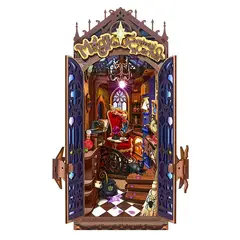 ROBOTIME - Magic Fantasy Corner TGB14 Book Nook Mágico Rolife con Luces y Escalera Espiral