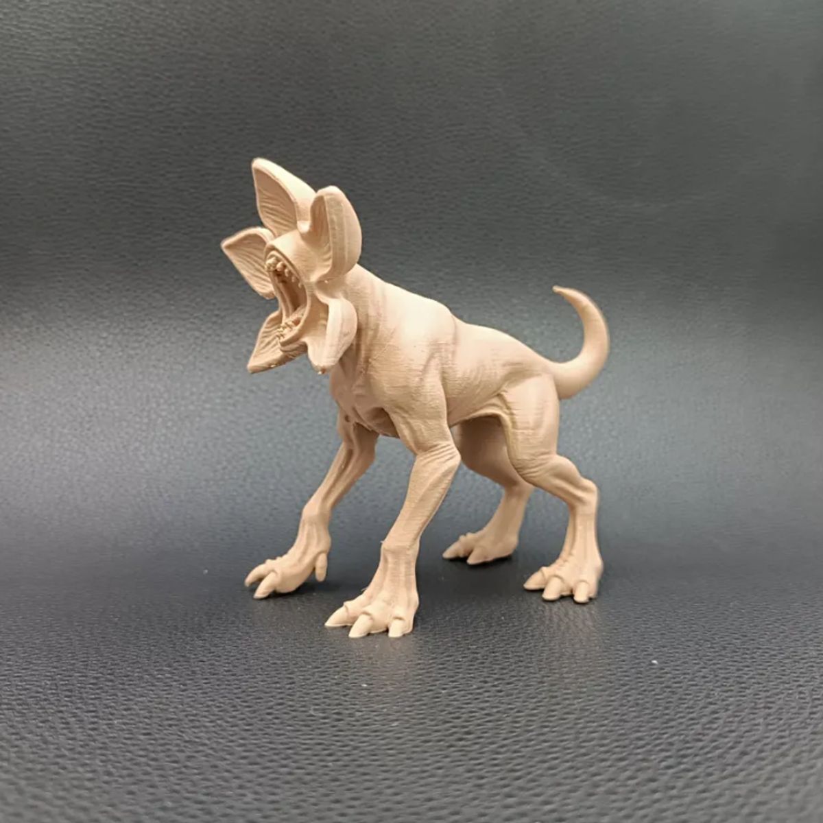 GENERICO - Figura Decoración - Demoperro Stranger Things