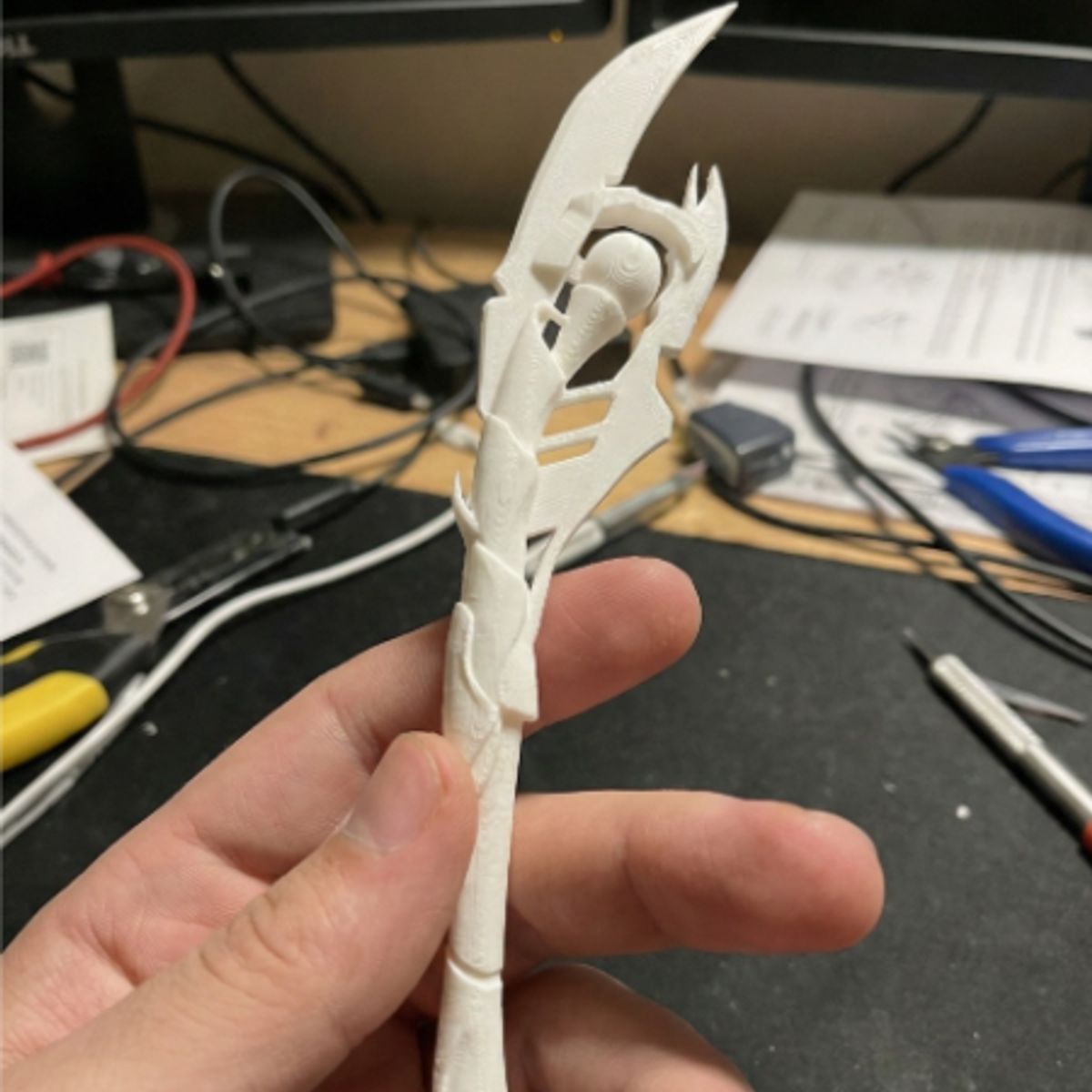 GENERICO - Cetro de Loki - Miniatura de Alto Detalle