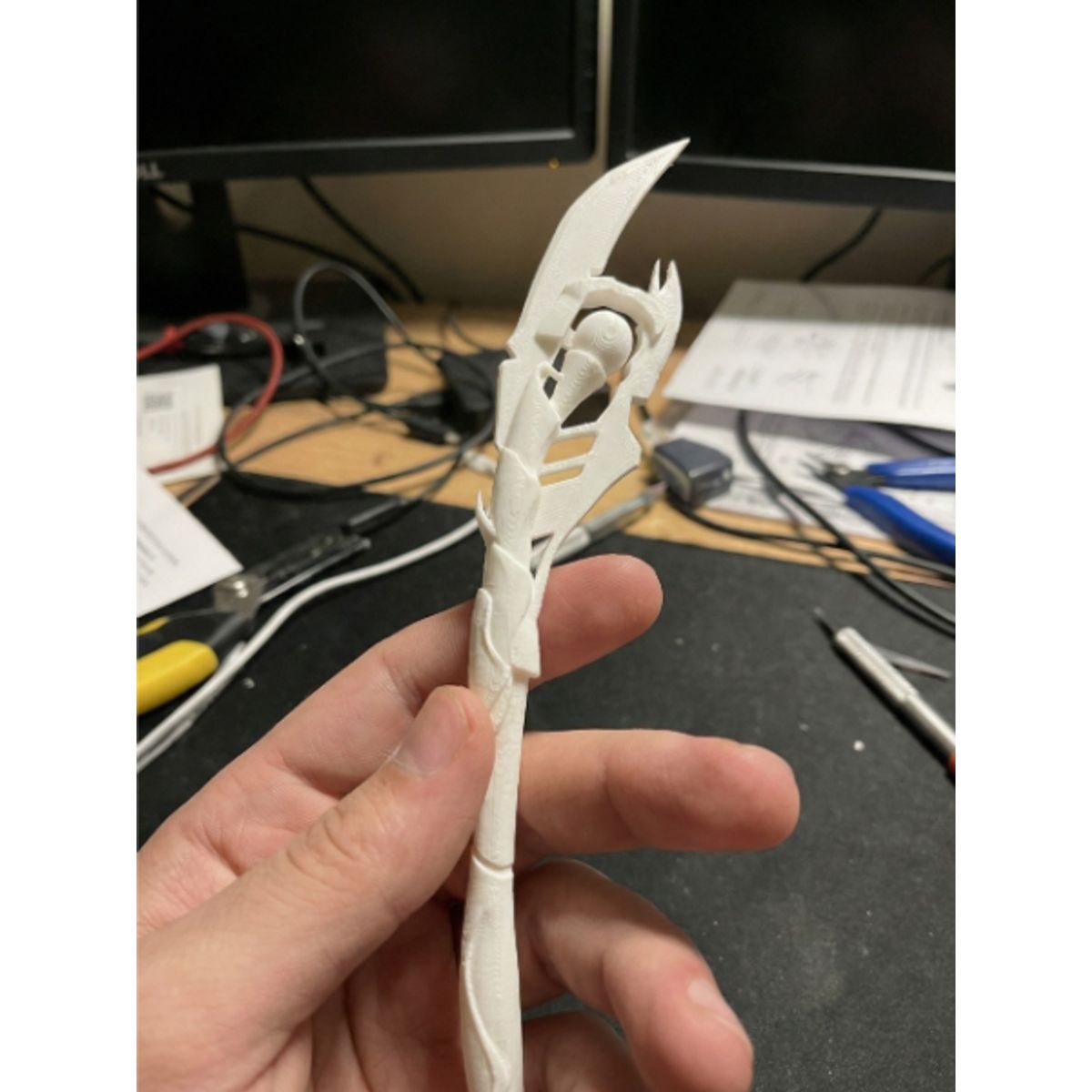 GENERICO - Cetro de Loki - Miniatura de Alto Detalle