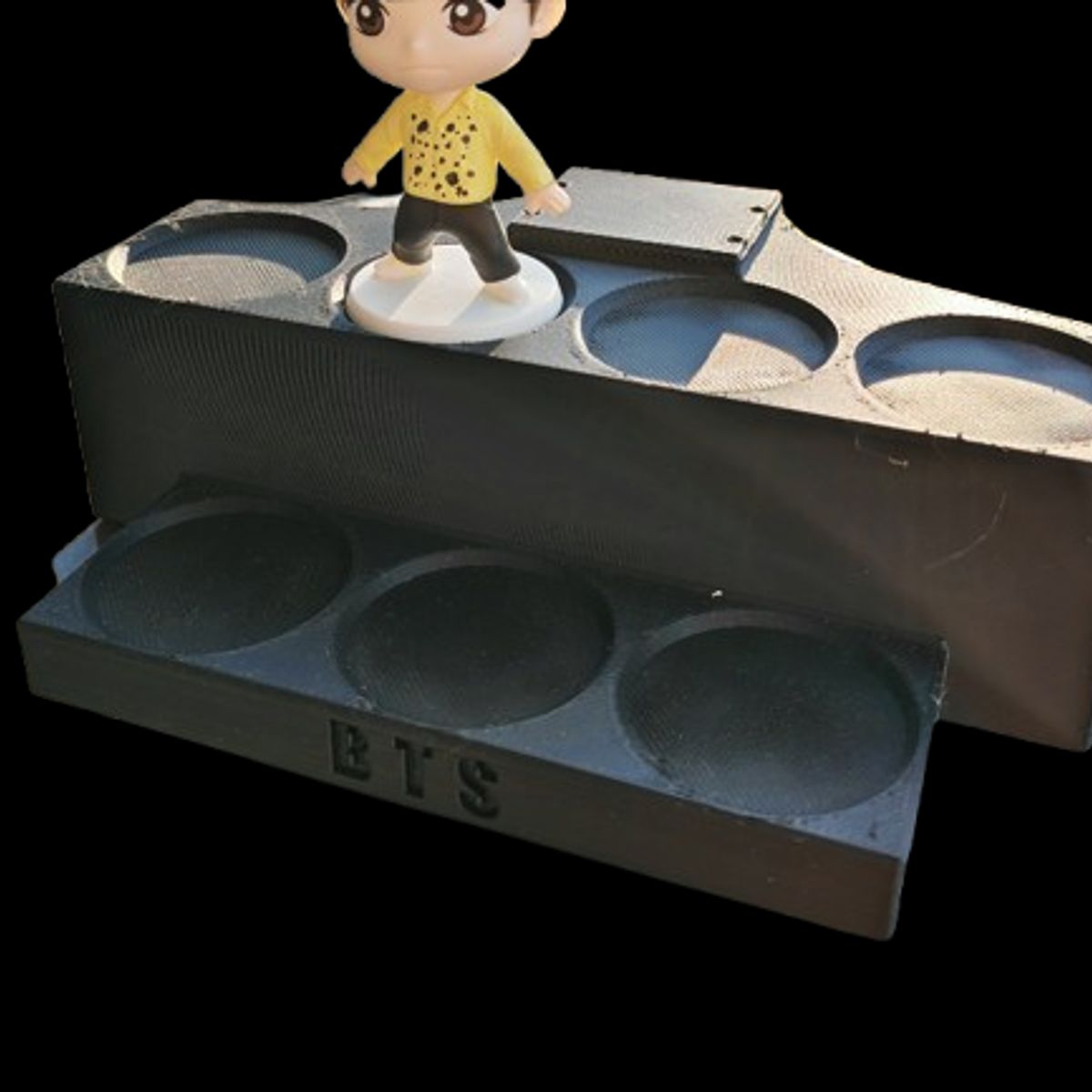 GENERICO - Expositor BTS Tiny Tan