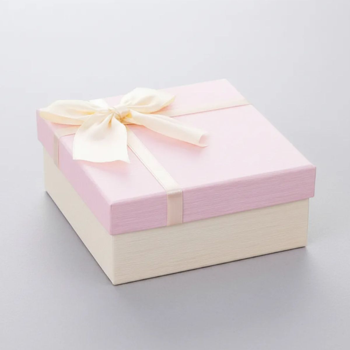 GENERICO - Set Caja de regalo cuadrada rosada con lazo 3 pieza