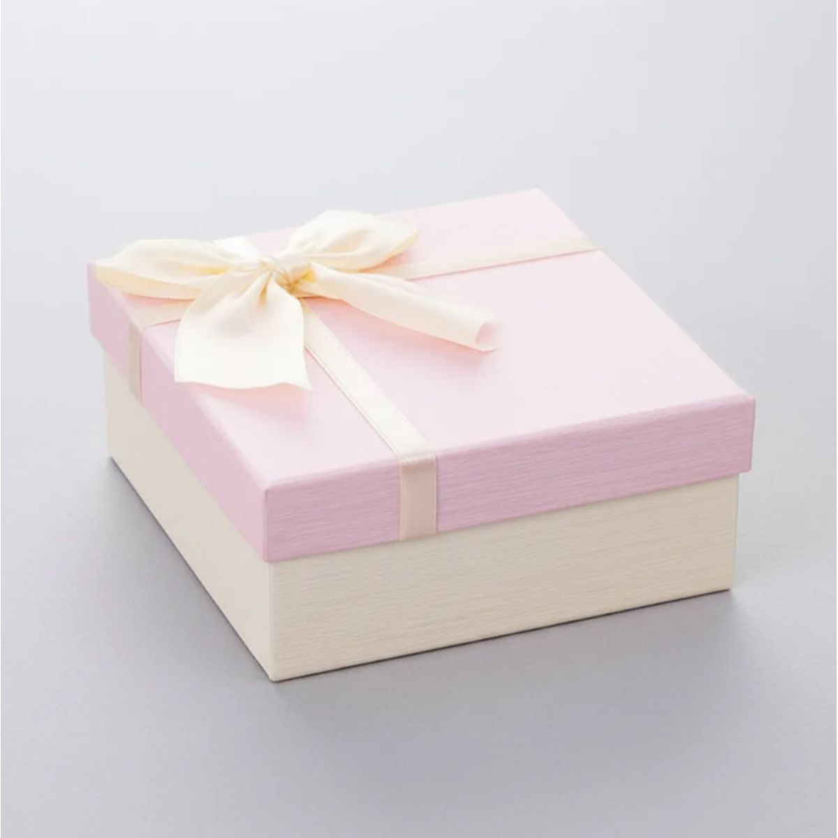 GENERICO - Set Caja de regalo cuadrada rosada con lazo 3 pieza