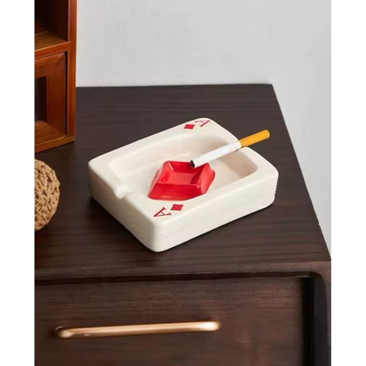 GENERICO - CENICERO DE CERAMICA PREMIUN CON DISEÑO DE NAIPES AS DE DIAMANTE HMY