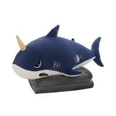 GENERICO - PELUCHE TIBURON 45 CM CON MANTA 1X140 CM LA MANTA SE PUEDE GUARDAR DENTRO PELUCHE