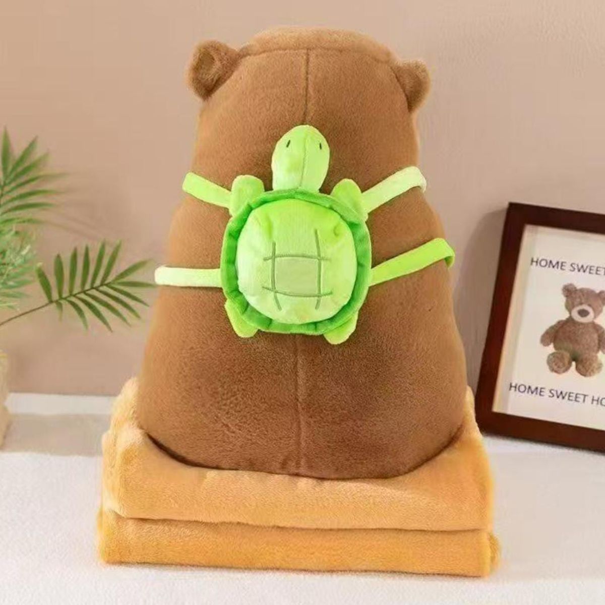 GENERICO - PELUCHE CAPIBARA 45 CM CON MANTA  1X140 CM LA MANTA SE PUEDE GUARDAR DENTRO PELUCHE